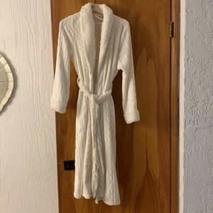 Liz Claiborne soft long sweater robe.